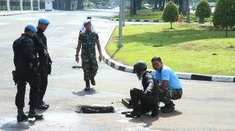 Kopaska Periksa Gorong-gorong Istana