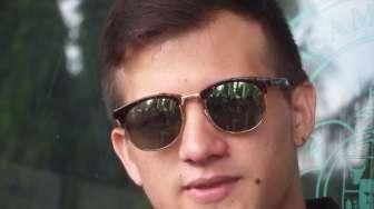 Stuart Collin Punya Nama untuk Putranya Anakin Ariesta Turner
