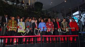 Maxx Box Lippo Village, Mal Terbaru Lippo Malls Indonesia