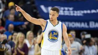 Curry Cetak 34 Poin, Warriors Raih Kemenangan ke-50 Beruntun