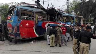 Bus PNS Pakistan Dibom, 16 Tewas