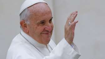 Paus Francis Serukan Eropa 'Buka Pintu' bagi Imigran Timur Tengah