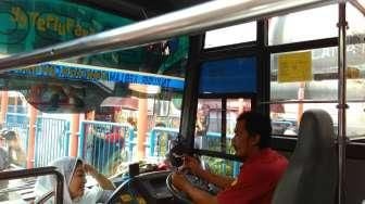 Beda dengan Ahok, Si Wanita Emas Ingin Stop Beli Transjakarta