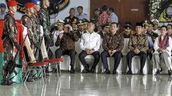 Jokowi Beri Penghormatan Terakhir