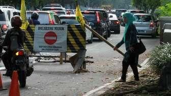 Jalan Amblas di Kawasan Karet