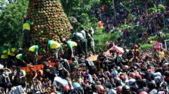 Serunya 'Kenduren Durian' di Jombang