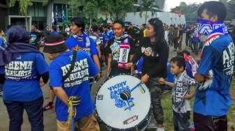 Aparat Tindak Tegas Ratusan Aremania