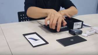 VIDEO: Unboxing Samsung Galaxy S7 Edge
