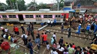 Perjalanan KRL relasi Bogor- Tanah Abang- Jatinegara dan sebaliknya untuk sementara waktu terhenti.