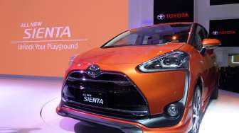 Toyota Sienta Bintangi IIMS 2016