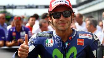 Rossi Juarai MotoGP di Negeri Kelahiran Lorenzo