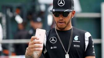 Ganti "Gearbox", Hamilton Dihukum Turun Lima Tingkat saat Start