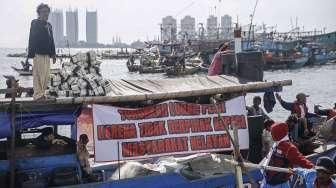 Ahok: Mana Ada Ikan Ditangkap di Teluk Jakarta