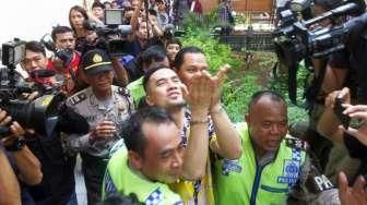Tiba di Pengadilan, Saipul Jamil Gembira  dan 'Cium Jauh' ke Fans