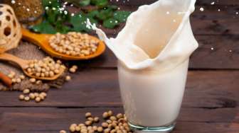 5 Manfaat Susu Kedelai, dari Menyehatkan Tulang hingga Jantung