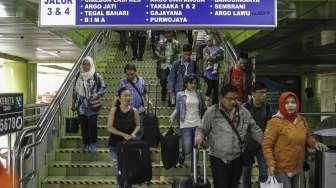 Tiga Hari Libur Panjang, 30 Ribu Orang ke Luar Jakarta Pakai Kereta Api