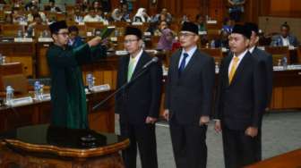 Paripurna DPR Lantik Tiga Anggota Dewan PAW