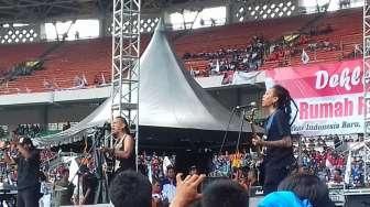 Lagu Marsinah dari Band Marjinal di GBK Bikin Buruh Merinding