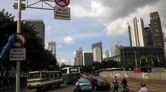 Sepeda Motor Dilarang Lewat Sudirman