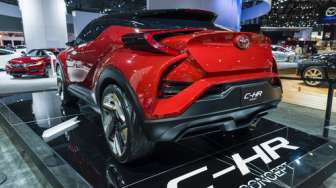 Toyota C-HR Mungkin Dipermak untuk Tandingi Nissan Juke Nismo