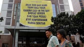 Protes "Lucy in The Sky" di Apartemen