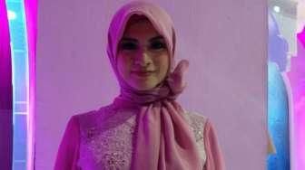 Donita Nyaman Berhijab