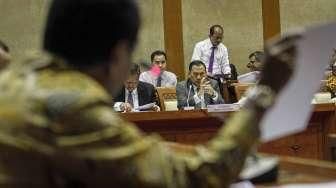 Pembahasan Asumsi Dasar APBN-P 2016