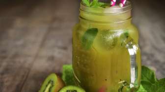 Nikmatnya Berbuka dengan 'Kiwi Punch Soda