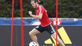 Wales Berlatih, Gareth Bale Beraksi