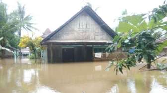 Dompet Dhuafa Salurkan Bantuan Korban Banjir dan Longsor Jateng