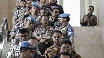 Calon Kapolri Komjen Pol Tito Karnavian usai menjalani tes uji kelayakan dan kepatutan di Komisi III DPR RI, Kompleks Parlemen, Senayan, Jakarta, Kamis (23/6/2016). [Suara.com/Kurniawan Mas'ud]