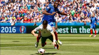 Penalti Brady Bawa Irlandia Unggul Sementara atas Prancis