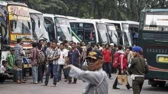 Jaga Kesehatan, Pemudik dengan Angkutan Umum Harus Perhatikan Ini