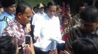 Jokowi Tinjau Vaksinasi Ulang Bagi Anak Korban Vaksin Palsu