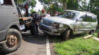 Sekeluarga Tewas Dalam Kecelakaan Mudik di Jambi