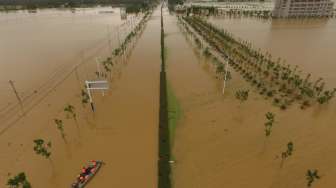 Banjir di Cina Telah Tewaskan Hampir 100 Orang