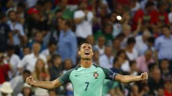 Pemain Portugal luapkan kegembiraannya di akhir pertandingan [Reuters]