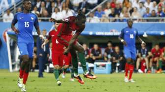 Pemain Portugal Eder mencetak gol.REUTERS/Michael Dalder Livepic