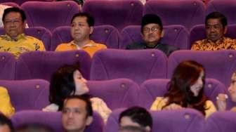 Ketum Golkar Nobar Film Rudy Habibie