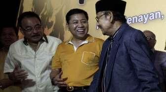 Ketum Golkar Nobar Film Rudy Habibie