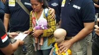 Polisi Ganti Bayi Anwar dengan Boneka
