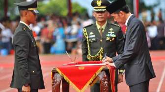 Jokowi Hadiri Praspa TNI-Polri 2016