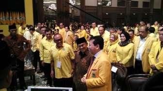 Tinggalkan Independen, Bos Golkar Yakin Elektabilitas Ahok Naik