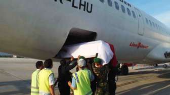 Pemberangkatan Jenazah TNI Salah Tembak