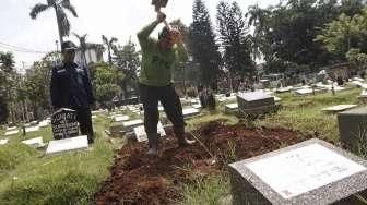 Ahok: Skandal Jual Makam Bodong Seperti Bisnis Properti