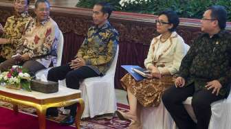 Batik 'Jokowi' Curi Perhatian Publik Inggris