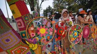 Ahok Resmikan Taman Pandang Istana