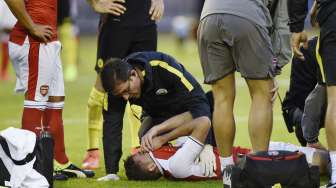 Bek Arsenal Cedera Saat Kalahkan Man City
