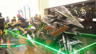 Kawasaki Ninja H2R Ikut Mejeng di GIIAS 2016