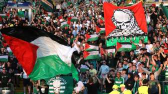 Heroiknya Fans Celtic Mendukung Palestina